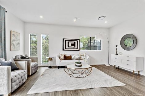 Photo of property in 21 Coroglen Avenue, Birkenhead, Auckland, 0626