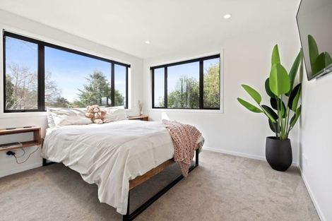 Photo of property in 70b Colwill Road, Massey, Auckland, 0614