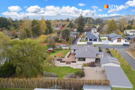 Photo of property in 28 Riccarton Road East, East Taieri, Mosgiel, 9024