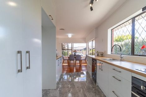 Photo of property in 6 Bowen Place, St Andrews, Hamilton, 3200