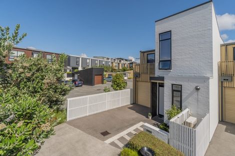 Photo of property in 27 Isitt Road, Hobsonville, Auckland, 0616