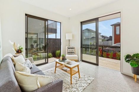 Photo of property in 2/38 Jane Maree Road, Kumeu, 0810