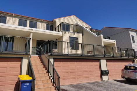 Photo of property in Tuscany Towers, 30/1 Ambrico Place, New Lynn, Auckland, 0600