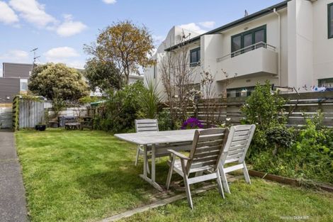 Photo of property in 22u4 Ross Street, Kilbirnie, Wellington, 6022