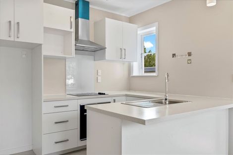 Photo of property in 22 Piko Crescent, Riccarton, Christchurch, 8041