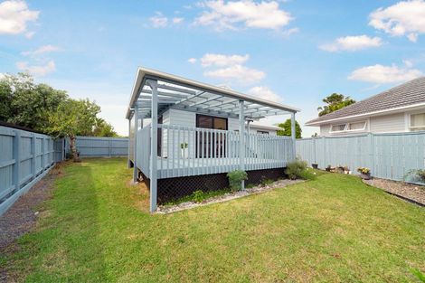 Photo of property in 1/23 Mickle Street, Te Atatu South, Auckland, 0610