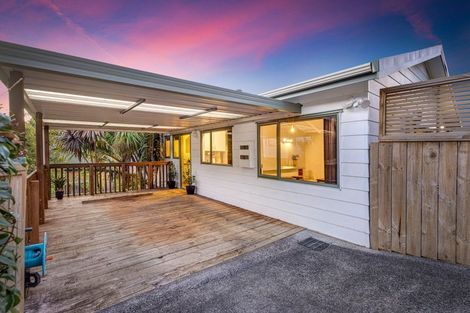 Photo of property in 80 Kamara Road, Glen Eden, Auckland, 0602