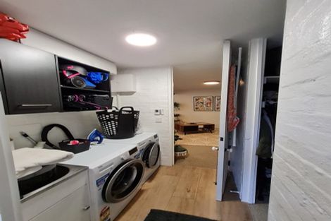 Photo of property in 141 Churton Drive, Churton Park, Wellington, 6037