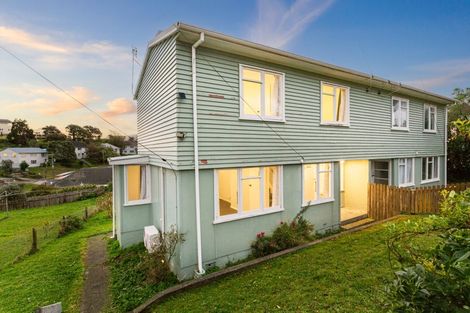 Photo of property in 78-80 Hereford Street, Cannons Creek, Porirua, 5024