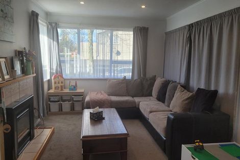 Photo of property in 2 Gifford Place, Utuhina, Rotorua, 3015