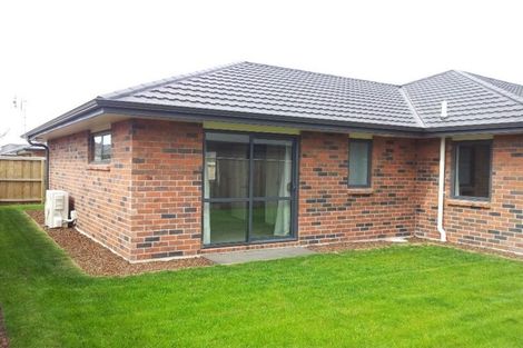 Photo of property in 37 Faringdon Boulevard, Rolleston, 7615