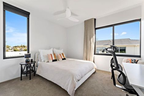 Photo of property in 41 Craig Road, Milford, Auckland, 0620