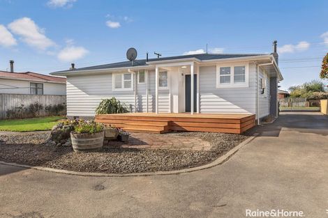 Photo of property in 3 Frederick Street, Carterton, 5713