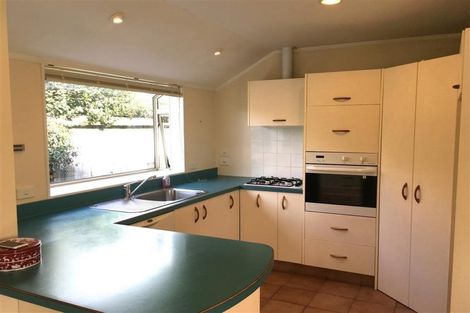 Photo of property in 16 Murray Court, Paraparaumu Beach, Paraparaumu, 5032
