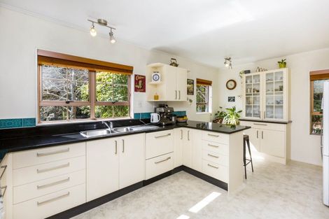 Photo of property in 69 Chatsworth Road, Silverstream, Upper Hutt, 5019