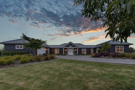 Photo of property in 90 Bushlake Way, Kingseat, Papakura, 2580