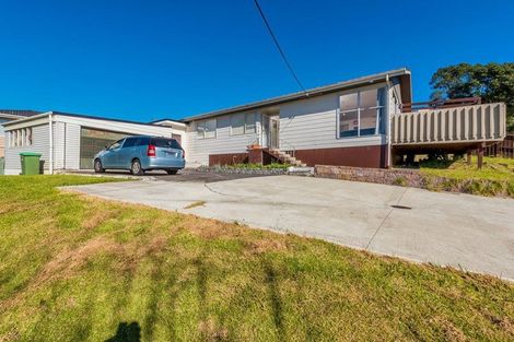 Photo of property in 2 Doone Place, Massey, Auckland, 0614