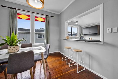 Photo of property in 16a Sunnyvale Street, Bell Block, New Plymouth, 4312
