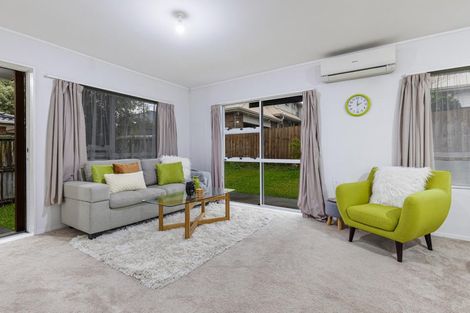 Photo of property in 5 Newington Road, Henderson, Auckland, 0612