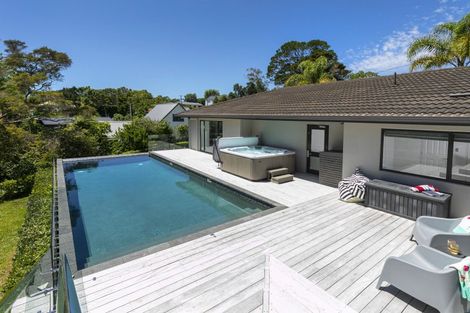 Photo of property in 66 Rame Road, Greenhithe, Auckland, 0632