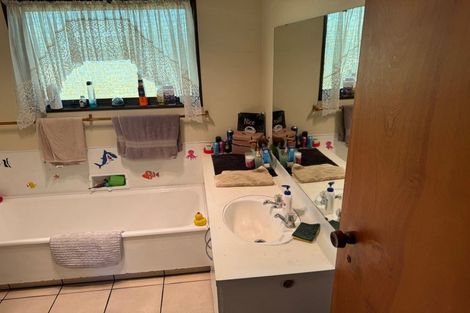 Photo of property in 528 Kennedy Road, Greenmeadows, Napier, 4112