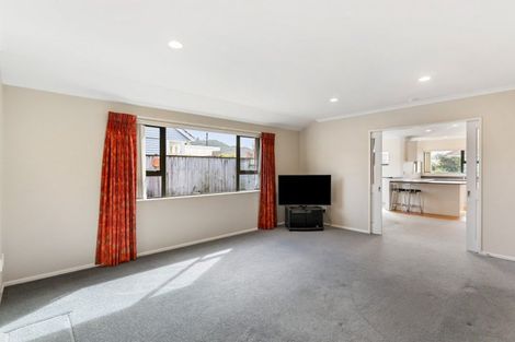 Photo of property in 12 Massey Street, Elderslea, Upper Hutt, 5018