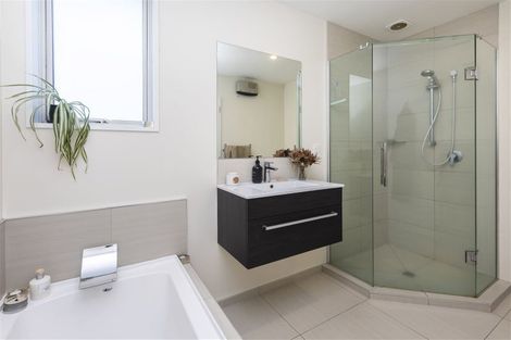 Photo of property in 3/24 Eversleigh Street, St Albans, Christchurch, 8014