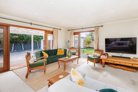 Photo of property in 35 Collingwood Street, Hokowhitu, Palmerston North, 4410