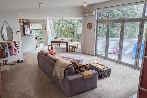 Photo of property in 126 Creswick Terrace, Northland, Wellington, 6012