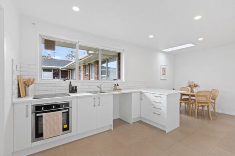 Photo of property in 1/35 Lynwood Road, New Lynn, Auckland, 0600