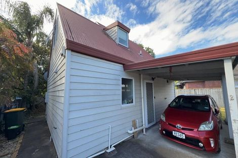 Photo of property in 2 Caspian Close, New Lynn, Auckland, 0600