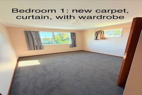 Photo of property in 51 Easton Park Parade, Glenfield, Auckland, 0629
