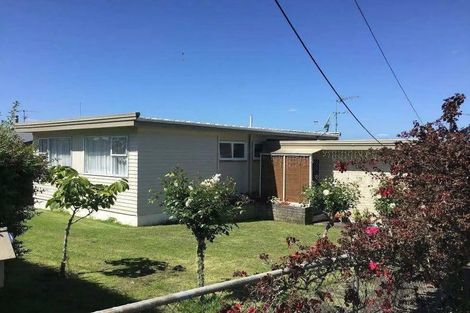 Photo of property in 5 Mcclintock Road, Massey, Auckland, 0614