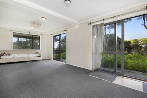 Photo of property in 64 Reynella Drive, Massey, Auckland, 0614
