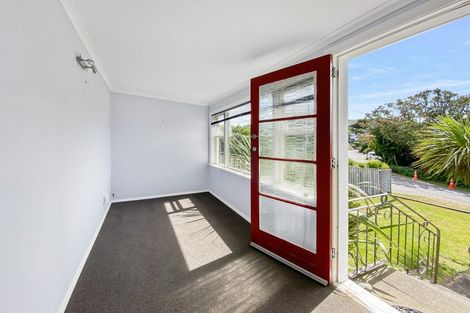 Photo of property in 5 Tarawera Road, Johnsonville, Wellington, 6037