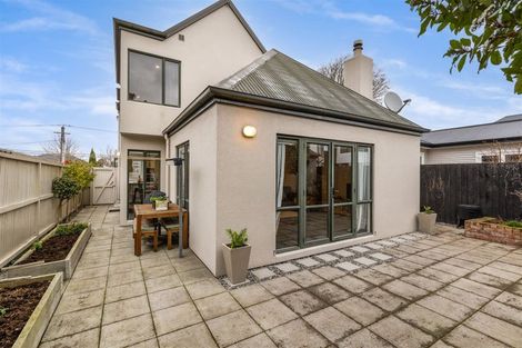 Photo of property in 53 Hawkesbury Avenue, St Albans, Christchurch, 8014