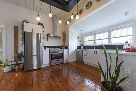 Photo of property in 5 Elliot Street, Riverhead, 0820