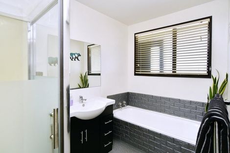 Photo of property in 2/3 Flaxwood Lane, Waltham, Christchurch, 8023