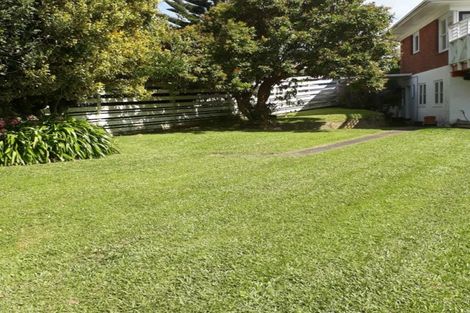 Photo of property in 12 Norfolk Rise, Waiuku, 2123