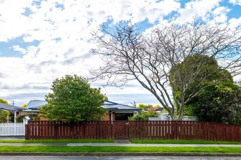 Photo of property in 32 Nikau Street, Stoke, Nelson, 7011