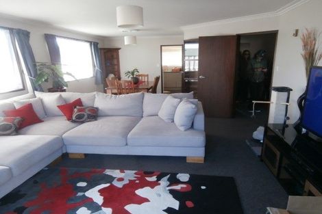 Photo of property in 5 Salford Avenue, Redwood, Christchurch, 8051