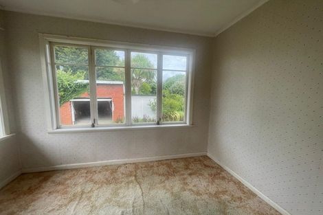 Photo of property in 4 River Road, Te Atatu Peninsula, Auckland, 0610