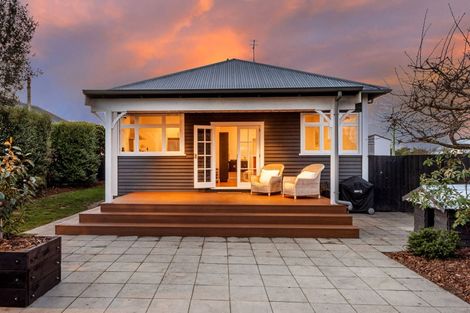 Photo of property in 18 Winton Street, St Albans, Christchurch, 8014