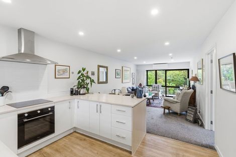 Photo of property in 10/71b Main Road, Redcliffs, Christchurch, 8081