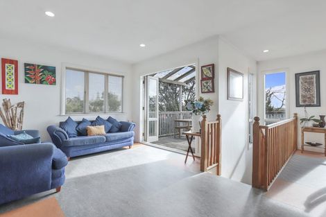 Photo of property in 26 Clayburn Road, Glen Eden, Auckland, 0602