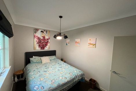 Photo of property in 18 Young Grove, Stokes Valley, Lower Hutt, 5019