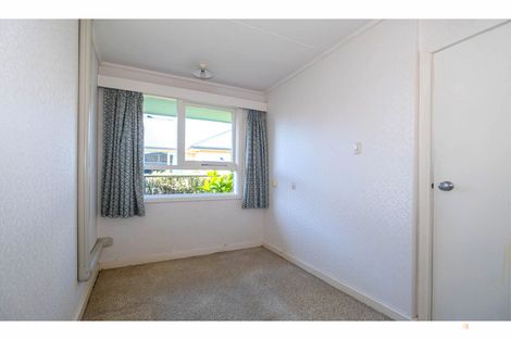 Photo of property in 1 Cashel Street, Waimate, 7924