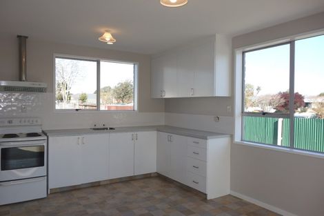 Photo of property in 2/5 Helanca Avenue, Wainoni, Christchurch, 8061