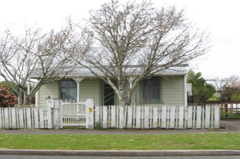 Photo of property in 15 Standish Street, Inglewood, 4330