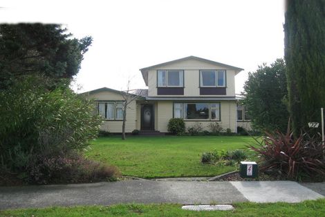 Photo of property in 27 Newhaven Place, Roslyn, Palmerston North, 4414